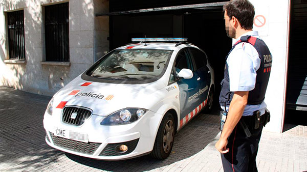 mossos-cuidadora