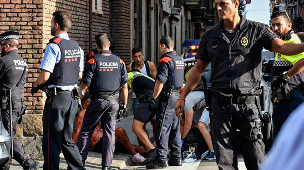 pelea-navajazos-barceloneta