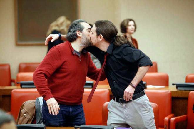 pabloiglesias-besos