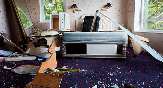 hotel-destrozado