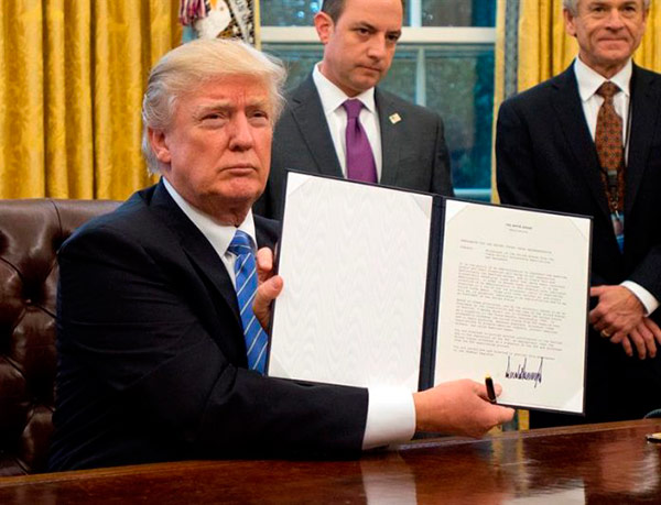 trump-abortos-firma