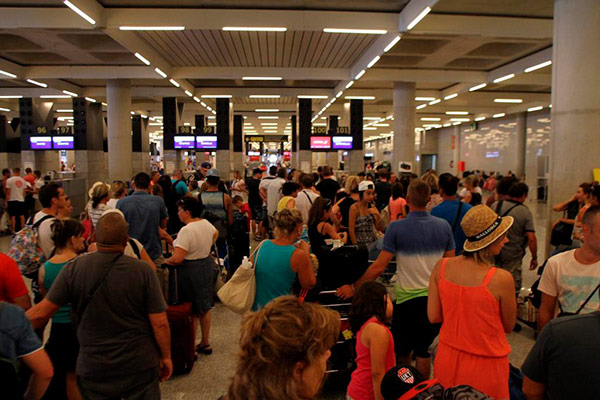 aeropuerto-palma-colas