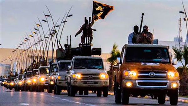 isis-desfile