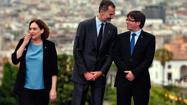 colau-felpe-puigdemont