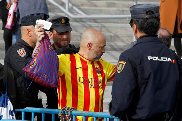 camisetas amarillas copa