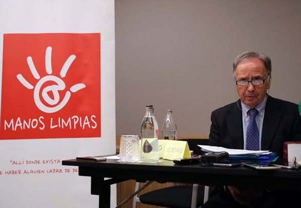 miguel bernd manos limpias