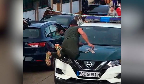 el campillo vecinos cordon policial