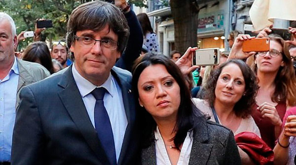 puigdemont-mujer
