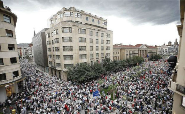 pamplona euskera manifestacion
