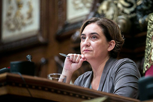 colau-ayuntamiento-barcelona