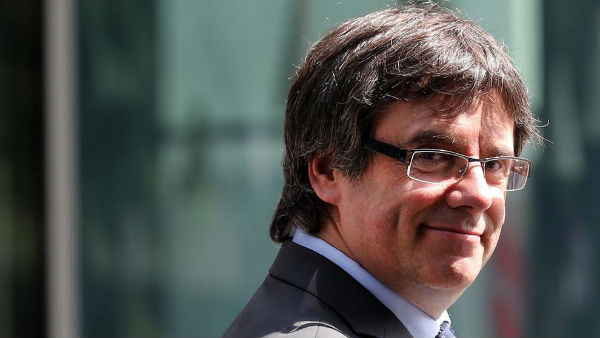 puigdemont sonrie