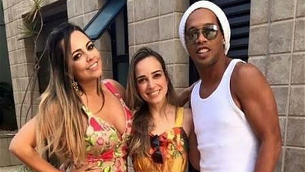 ronaldinho y sus mujeres