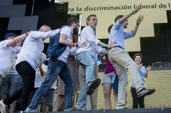 pablo iglesias baila