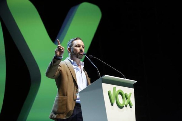 santi abascal mitin