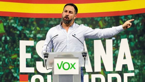 santi abascal vox