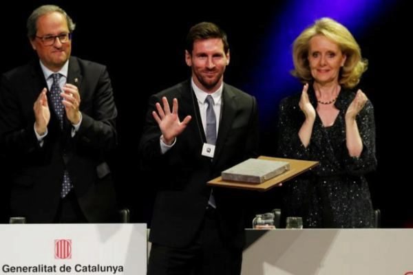 messi creu sant jordi