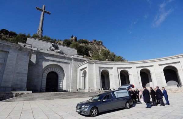 valle caidos profanacion franco