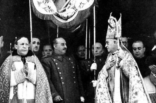 franco bajo palio