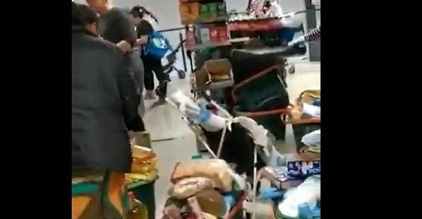 gitanos Mercadona, gitanos 3000 euros, gitanos subvencion, gitanos tarjetas solidarias, gitanos subvenciones