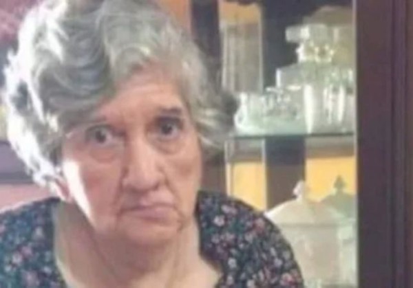 mujer resucita