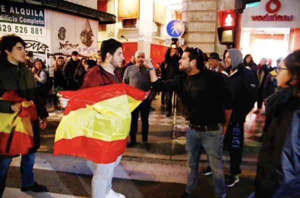pelea banderas espana